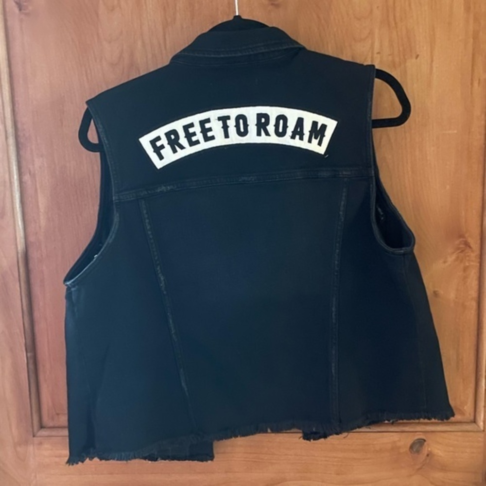 IDYLLWIND by Miranda Lambert Vest size L